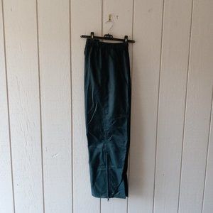 Men’s water/windproof pants, dark green, size L, 32" long, new, Mountain EQ Coop